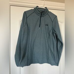 Womens Northface quarter-zip, L
